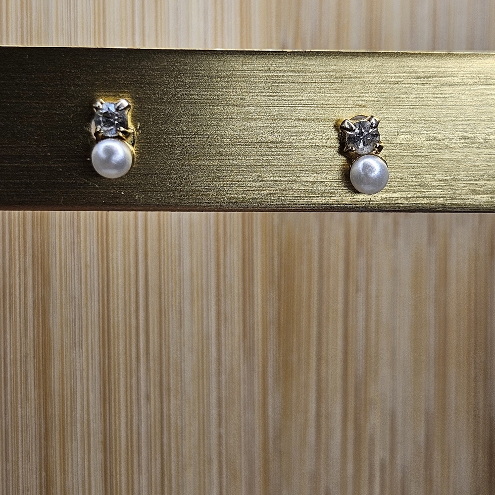 Untested Vintage Stud earrings